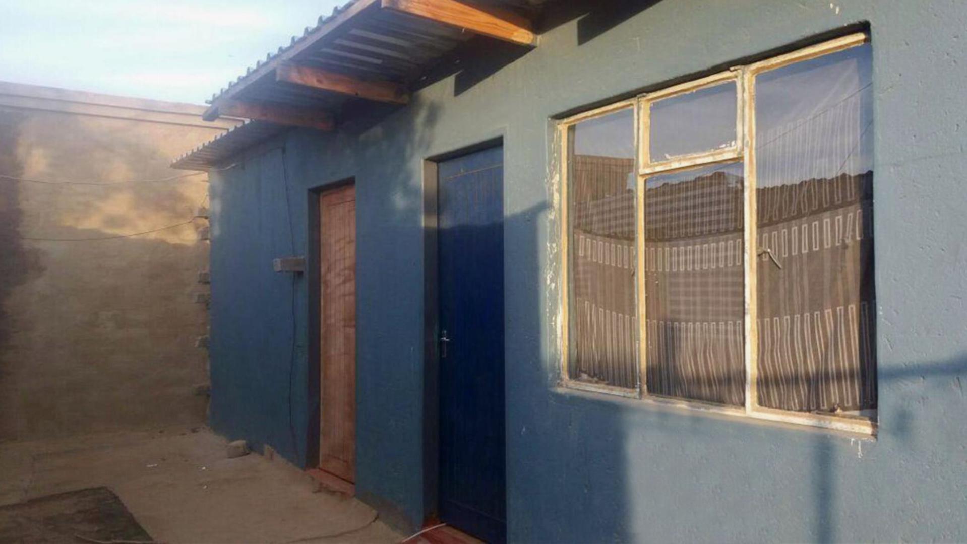 Front View of property in Diepsloot