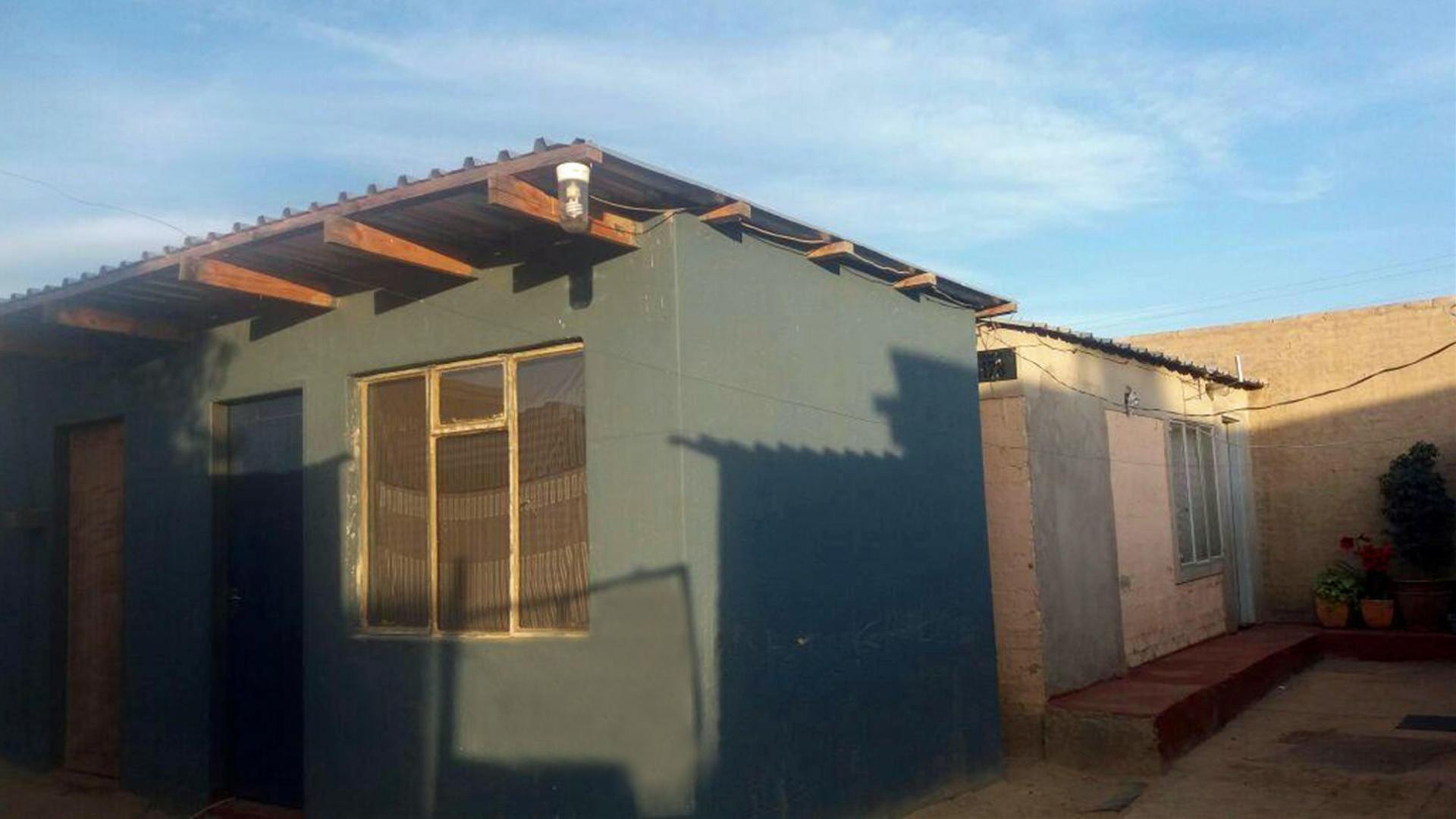 Front View of property in Diepsloot