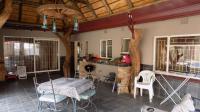 Patio - 14 square meters of property in Geelhoutpark