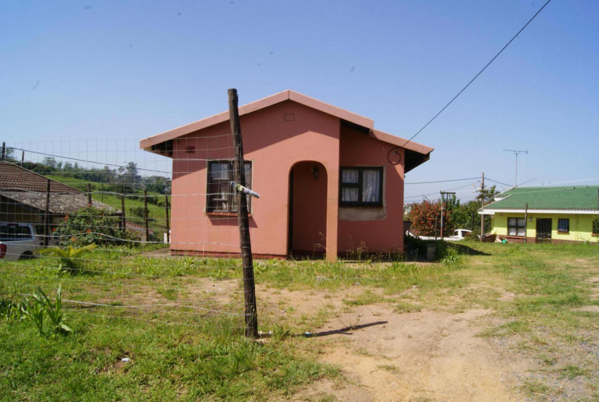 Front View of property in Amanzimtoti 