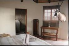 Bed Room 1 of property in Graaff Reinet