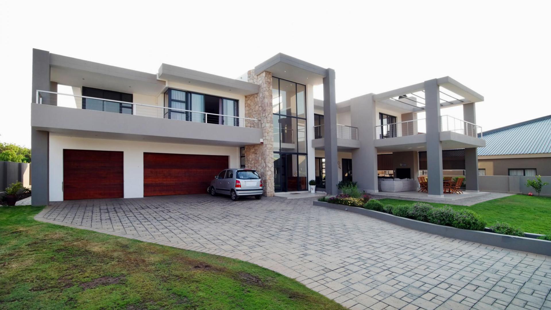 Front View of property in The Ridge Estate