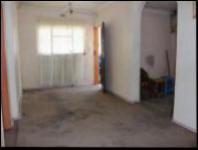 Lounges - 19 square meters of property in Actonville