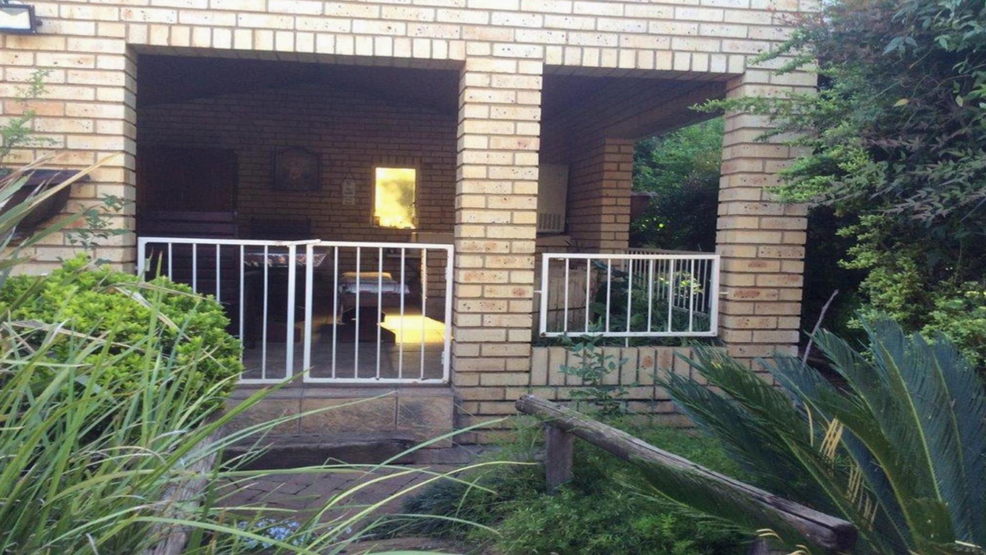 Entertainment - 122 square meters of property in Baillie Park