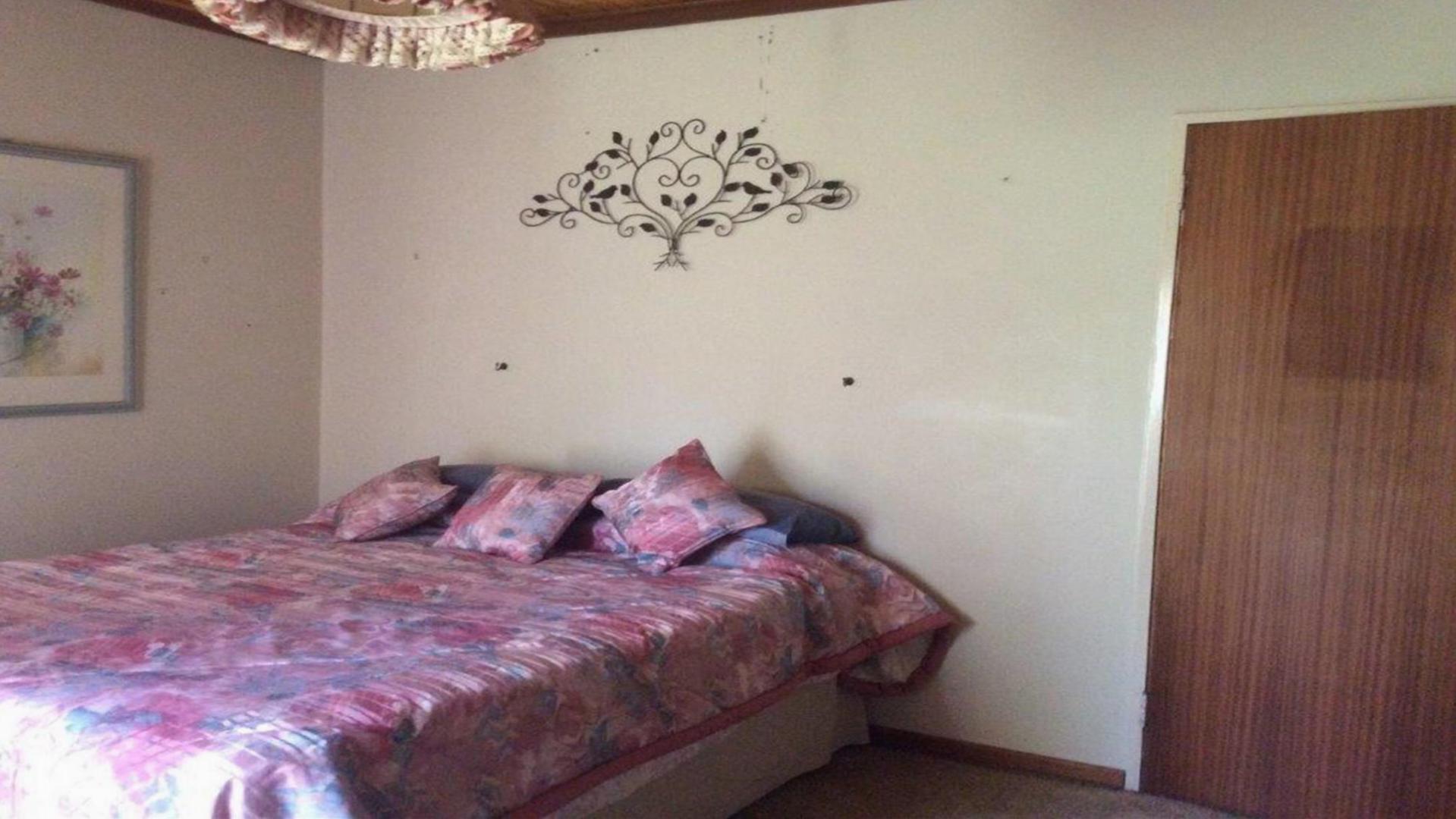 Bed Room 3 - 17 square meters of property in Baillie Park