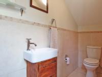Guest Toilet - 5 square meters of property in Silver Stream Estate