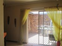 Dining Room - 16 square meters of property in Brackendowns