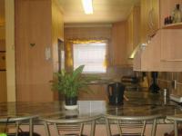 Kitchen - 9 square meters of property in Brackendowns