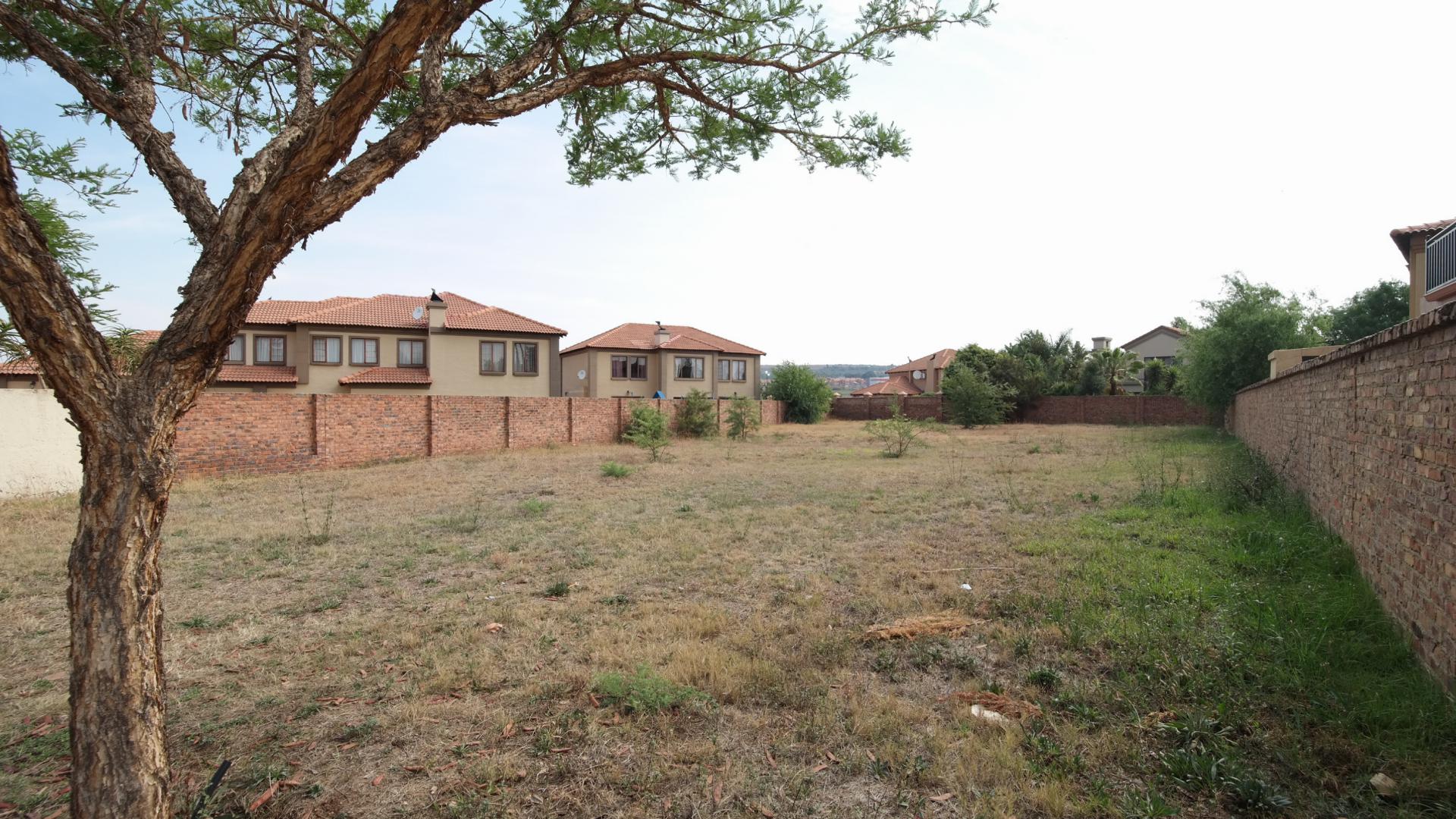 Front View of property in Six Fountains Estate