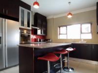 Kitchen - 13 square meters of property in The Meadows Estate