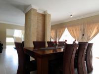 Dining Room - 23 square meters of property in The Meadows Estate