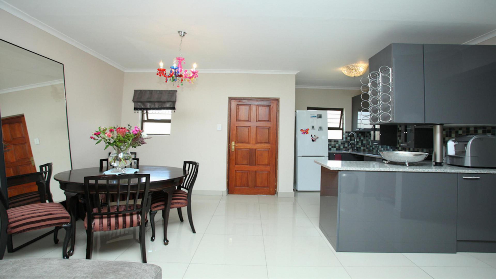 Dining Room - 6 square meters of property in Kengies