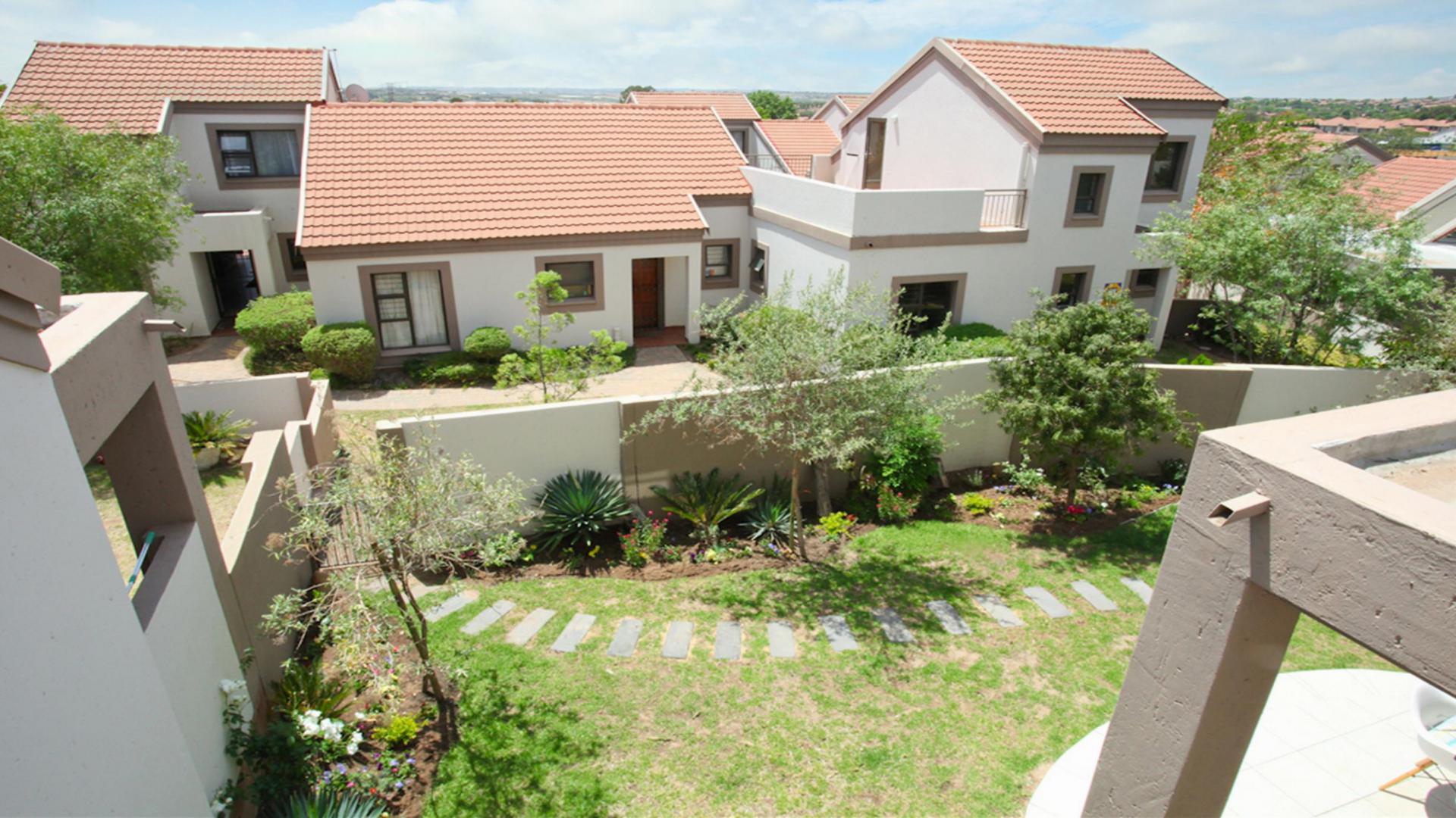 Balcony - 31 square meters of property in Kengies