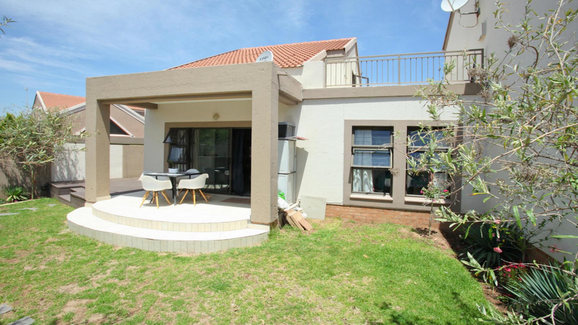 Backyard of property in Kengies