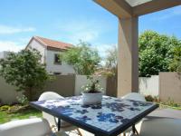 Patio - 10 square meters of property in Kengies