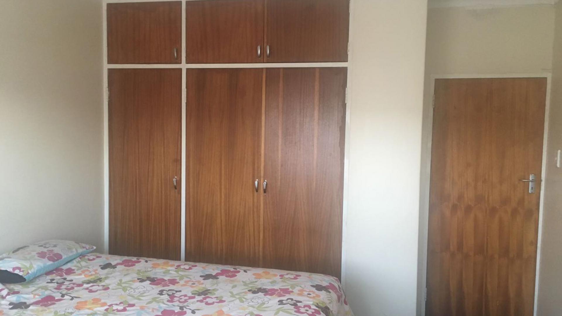 Main Bedroom - 15 square meters of property in Silverton