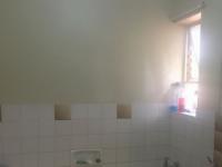 Main Bathroom - 7 square meters of property in Silverton