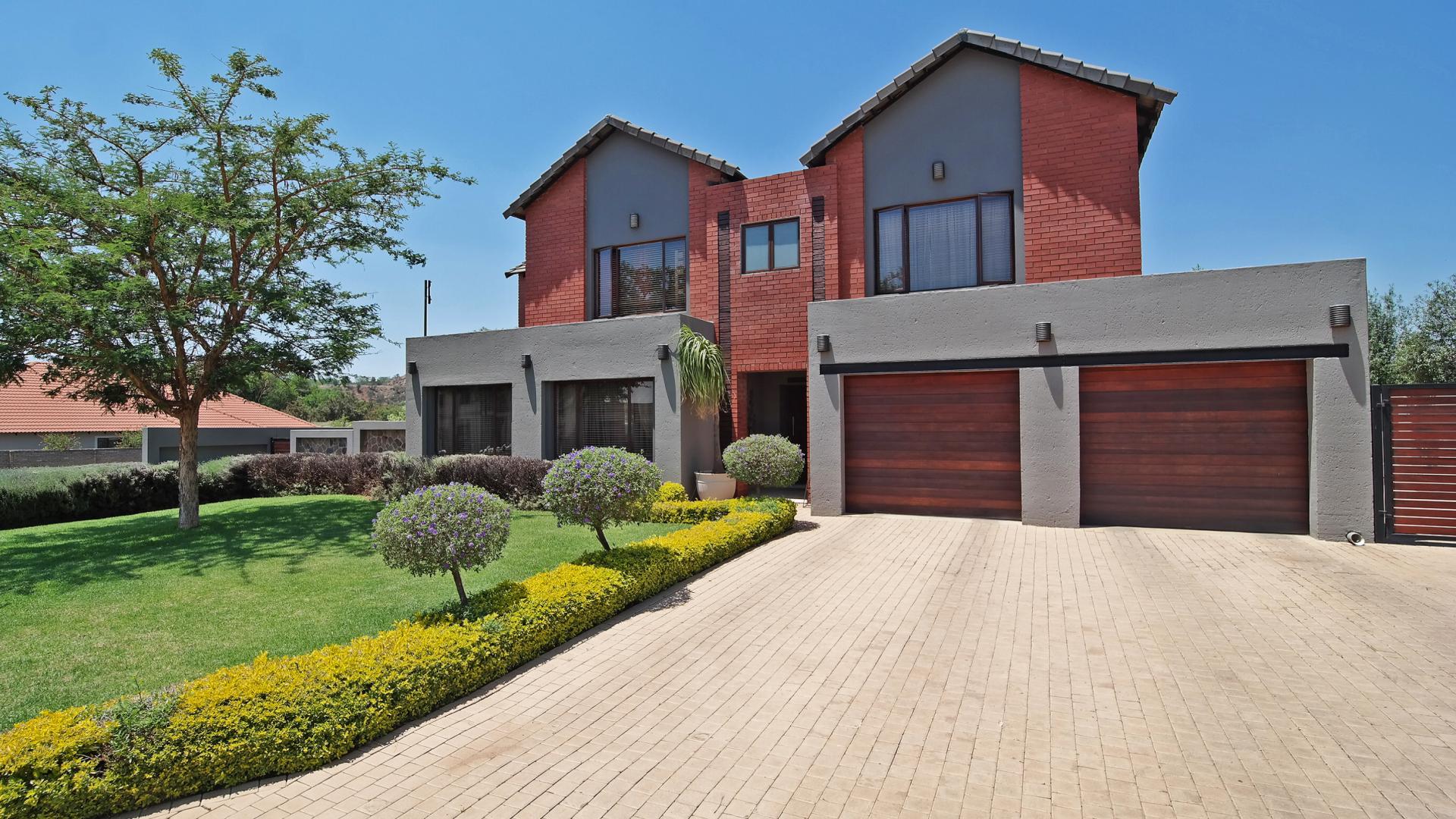 Front View of property in Newmark Estate