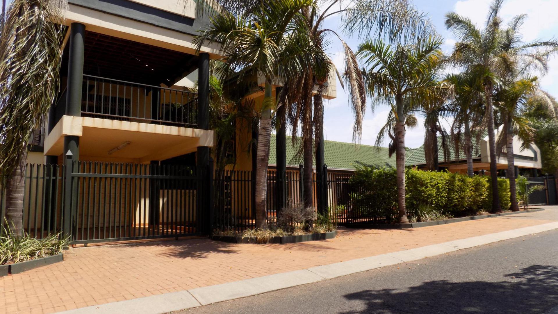 Front View of property in Theresapark