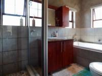 Bathroom 2 - 8 square meters of property in Willow Acres Estate