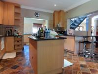 Kitchen - 30 square meters of property in Willow Acres Estate