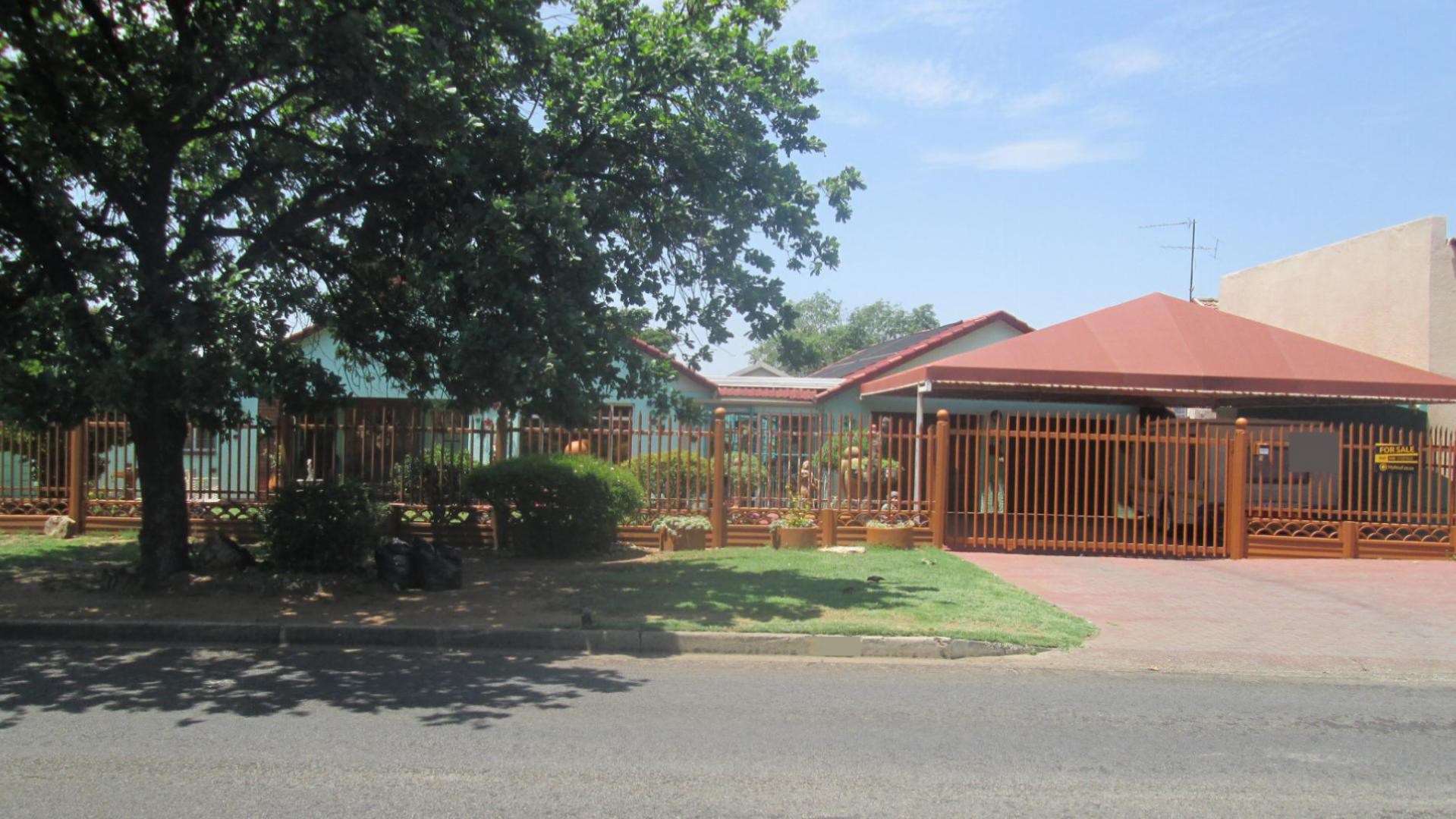 Front View of property in Vanderbijlpark