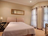 Bed Room 1 - 18 square meters of property in Woodhill Golf Estate