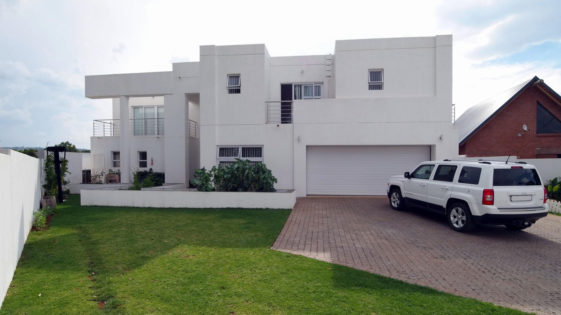 Front View of property in Silverwoods Country Estate