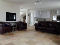 Lounges - 18 square meters of property in Silverwoods Country Estate