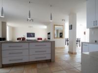 Kitchen - 23 square meters of property in Silverwoods Country Estate