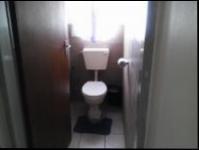 Guest Toilet - 6 square meters of property in Carletonville