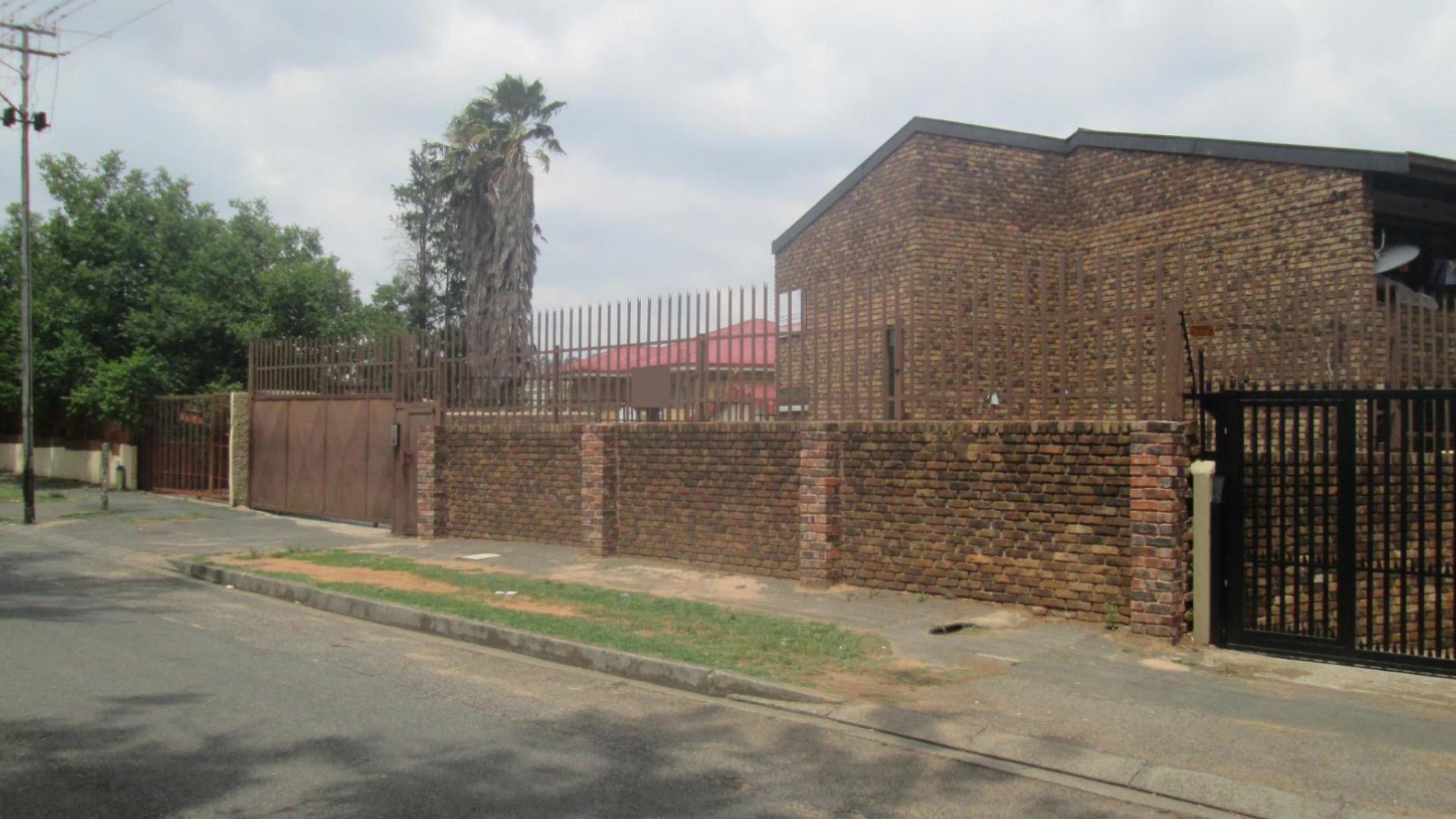 Front View of property in West Turffontein