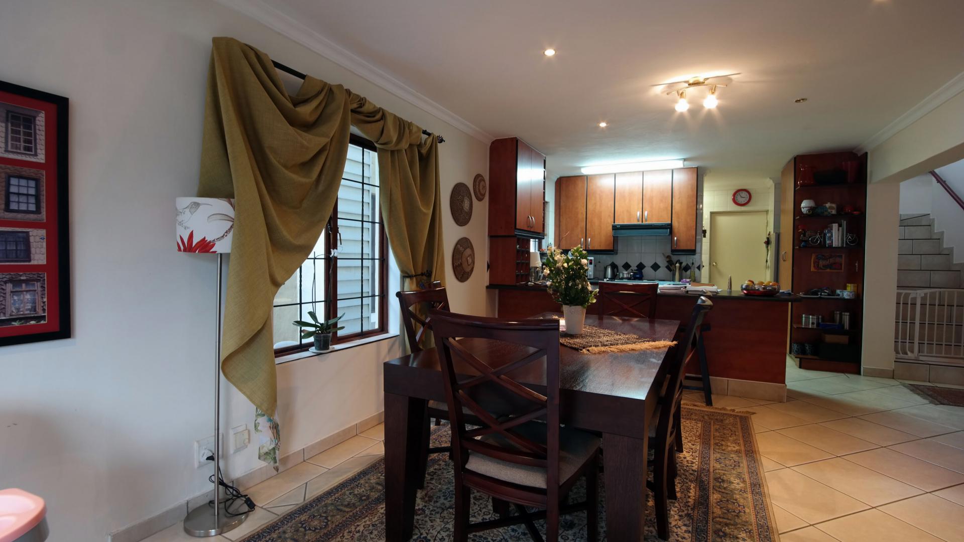 Dining Room - 10 square meters of property in Woodlands Lifestyle Estate