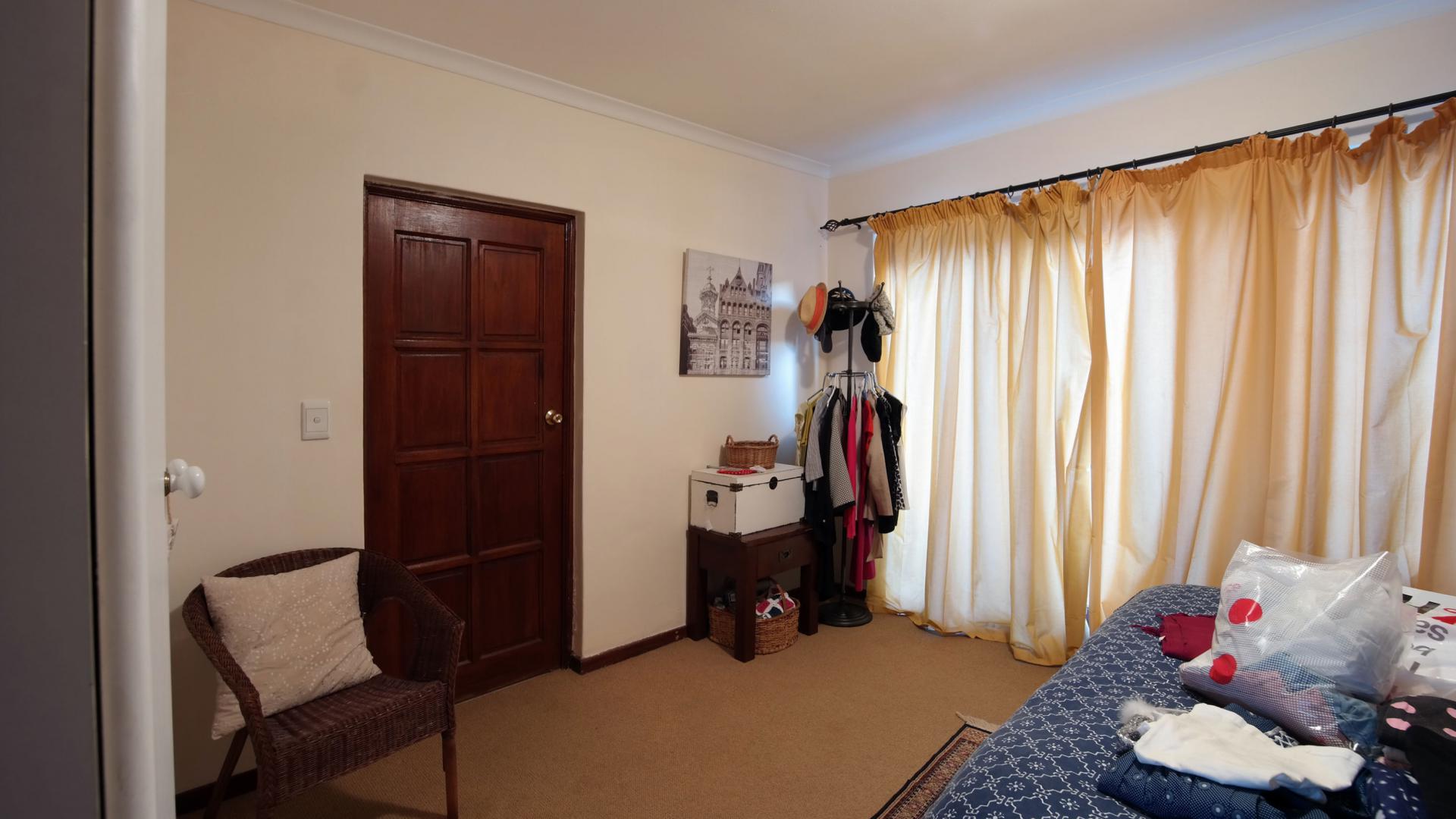 Bed Room 2 - 14 square meters of property in Woodlands Lifestyle Estate