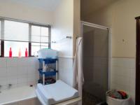 Bathroom 1 - 9 square meters of property in Woodlands Lifestyle Estate