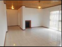 Lounges - 31 square meters of property in Lenasia