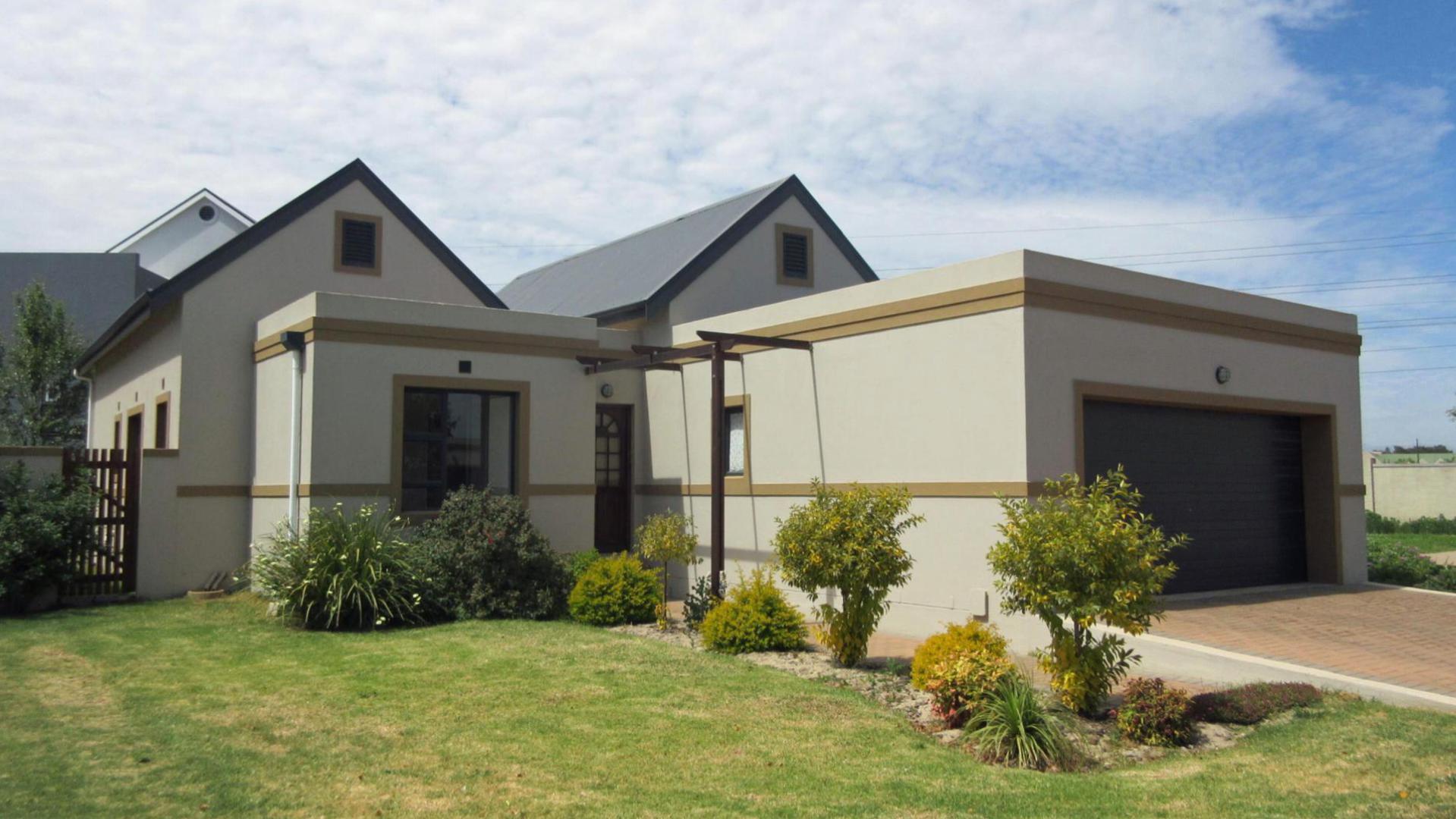 Front View of property in Kraaifontein