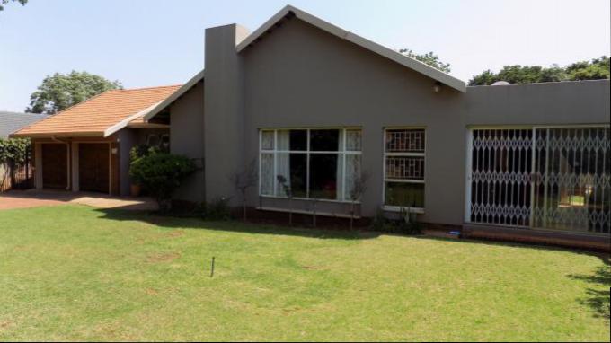 4 Bedroom House for Sale For Sale in Doringkloof - Private Sale - MR149233