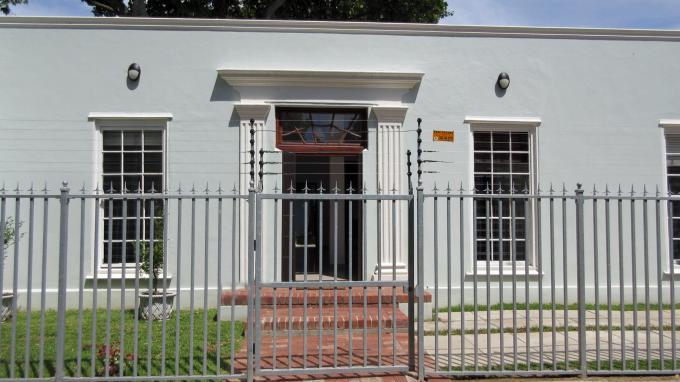 3 Bedroom House for Sale For Sale in Rondebosch   - Private Sale - MR149244