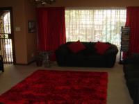 Lounges - 26 square meters of property in Bethal