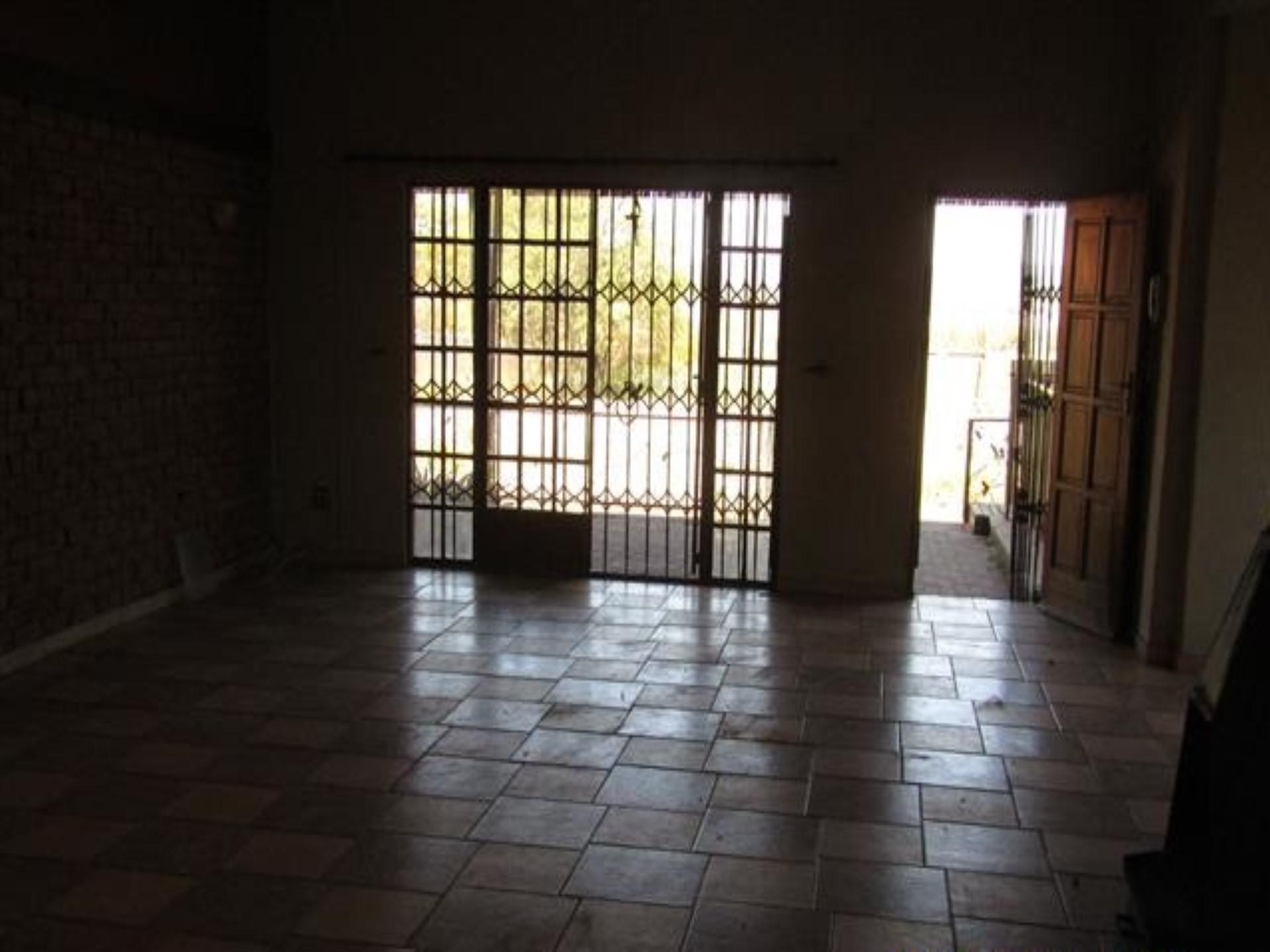 Lounges - 24 square meters of property in Rustenburg