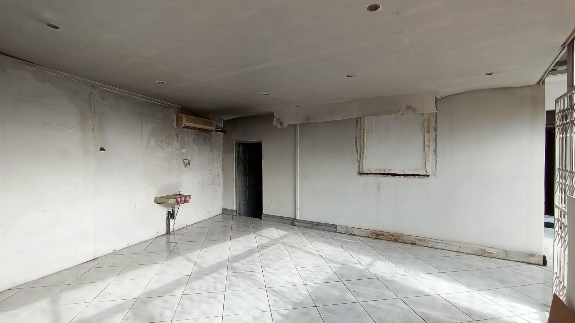 Entertainment - 35 square meters of property in Springfield - DBN