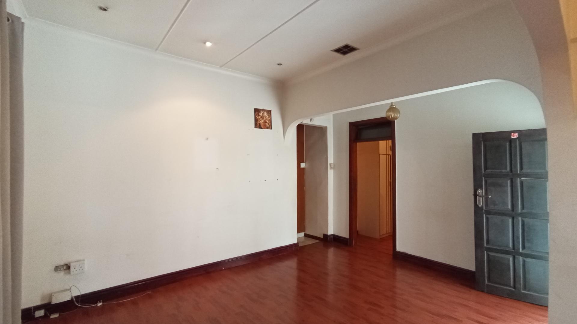 Lounges - 15 square meters of property in Springfield - DBN