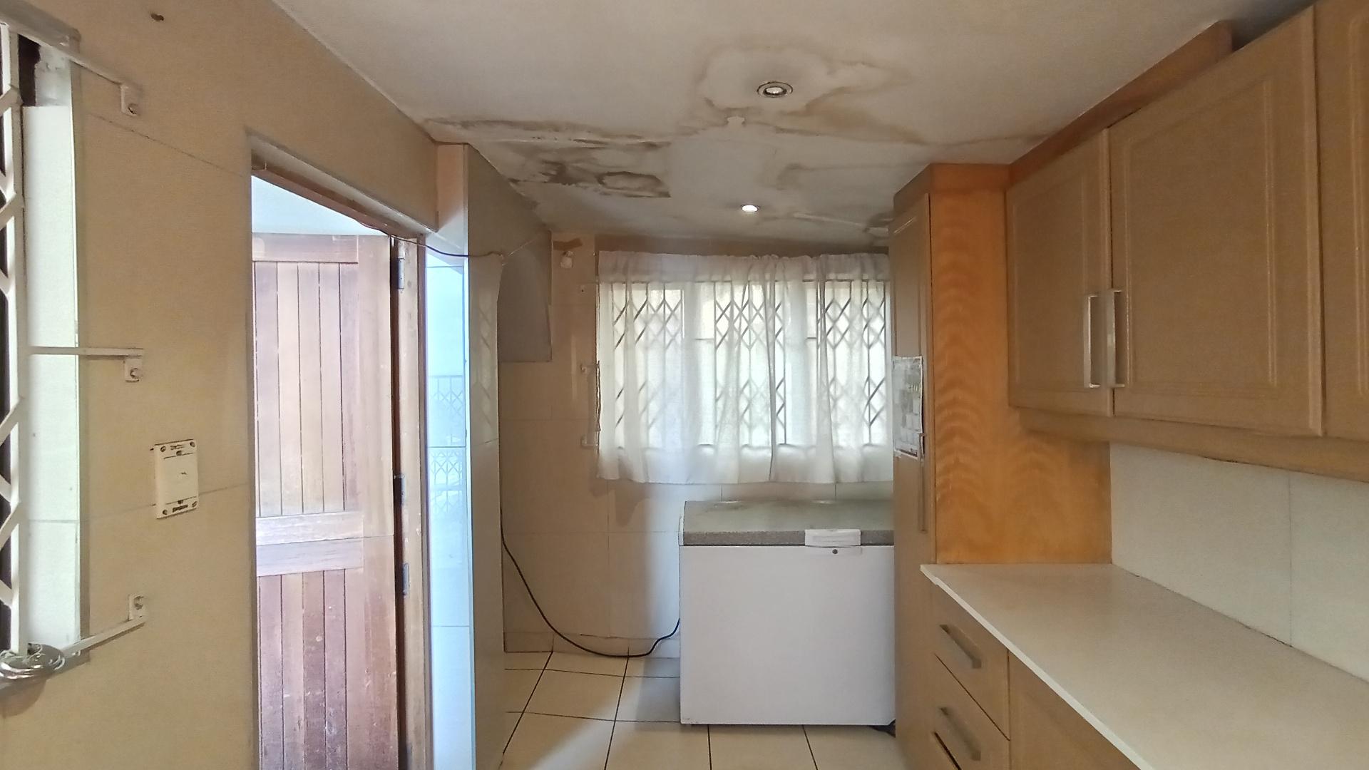 Scullery - 11 square meters of property in Springfield - DBN