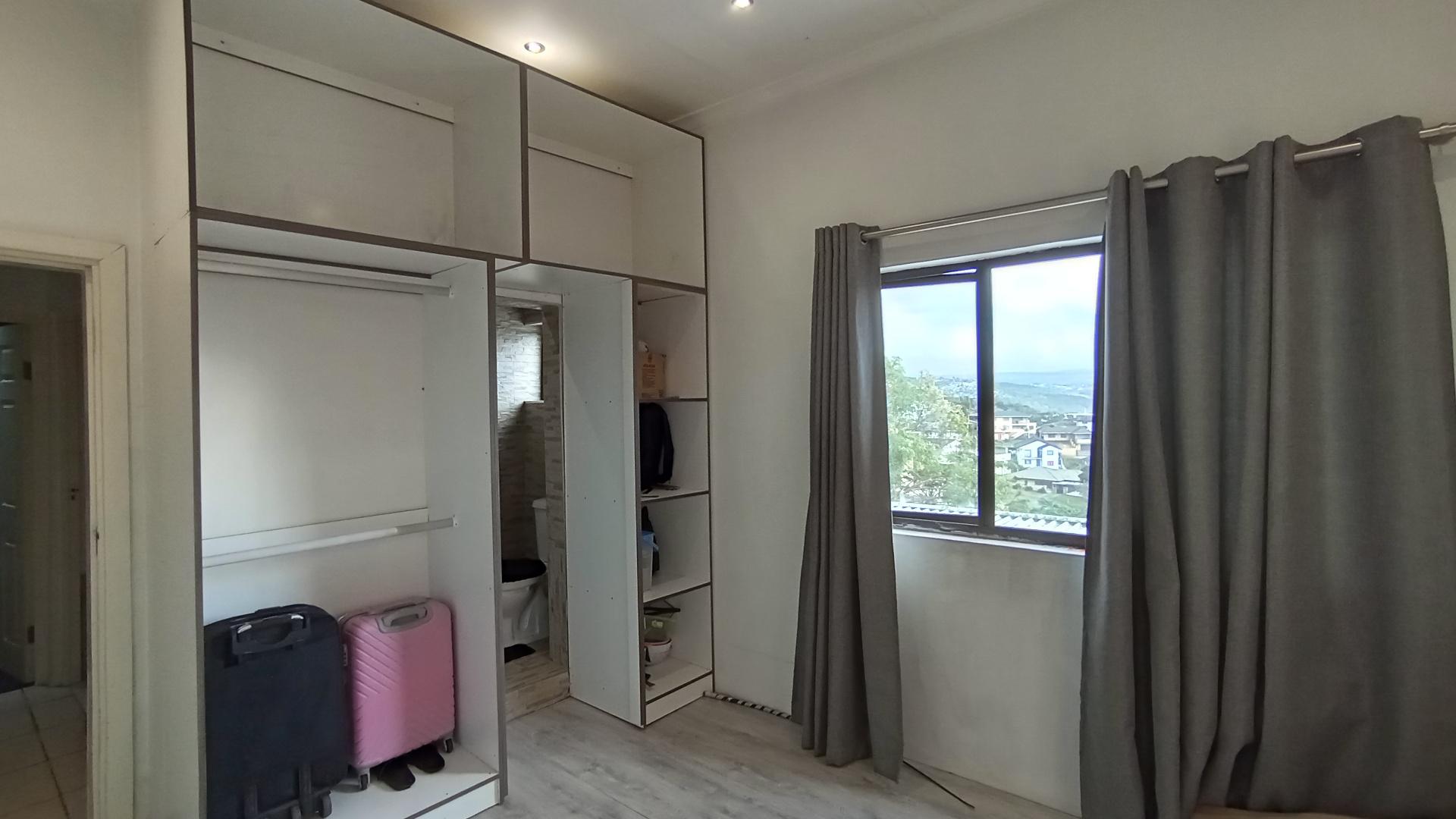 Main Bedroom - 13 square meters of property in Springfield - DBN