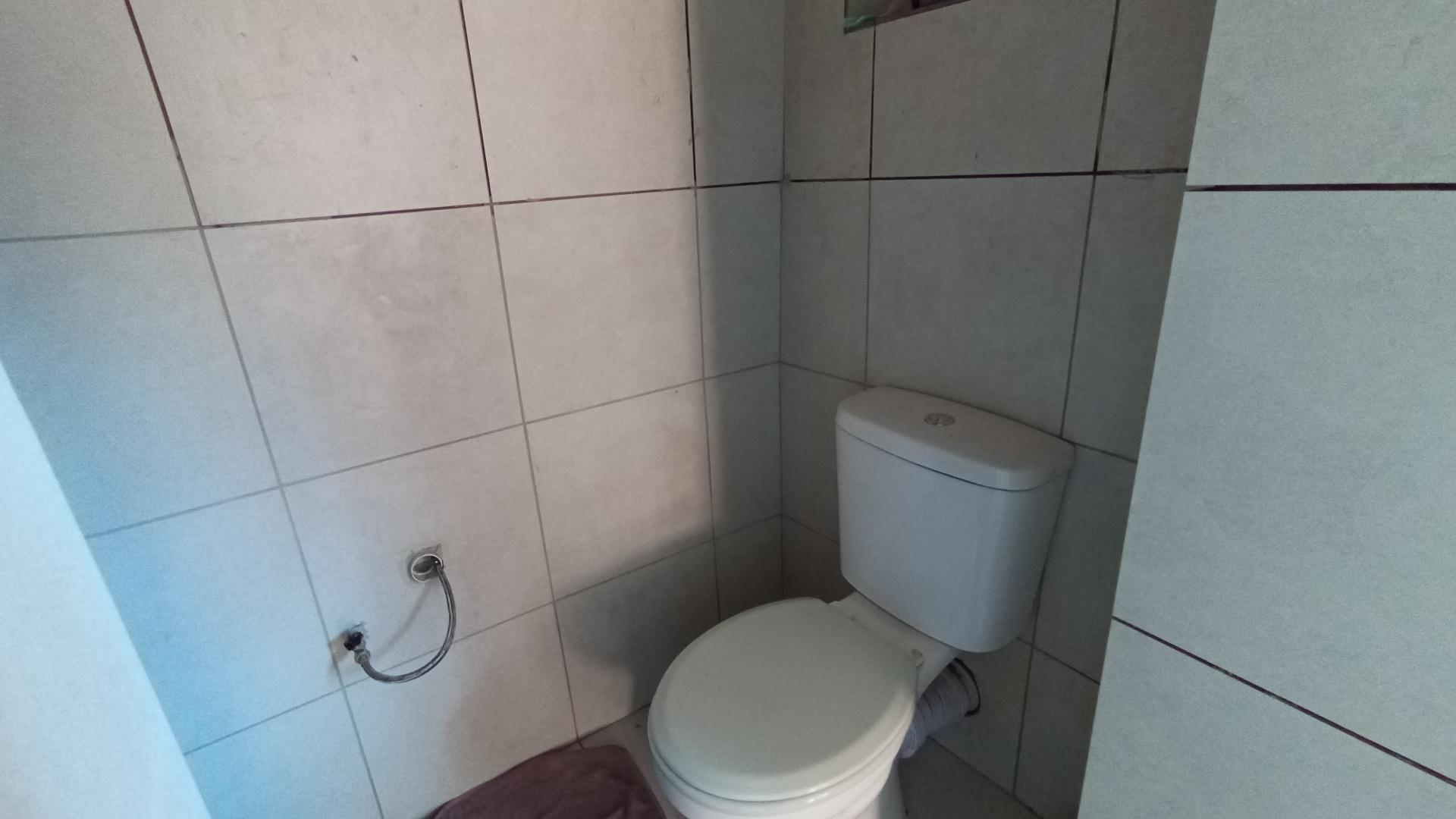 Bathroom 2 - 3 square meters of property in Springfield - DBN