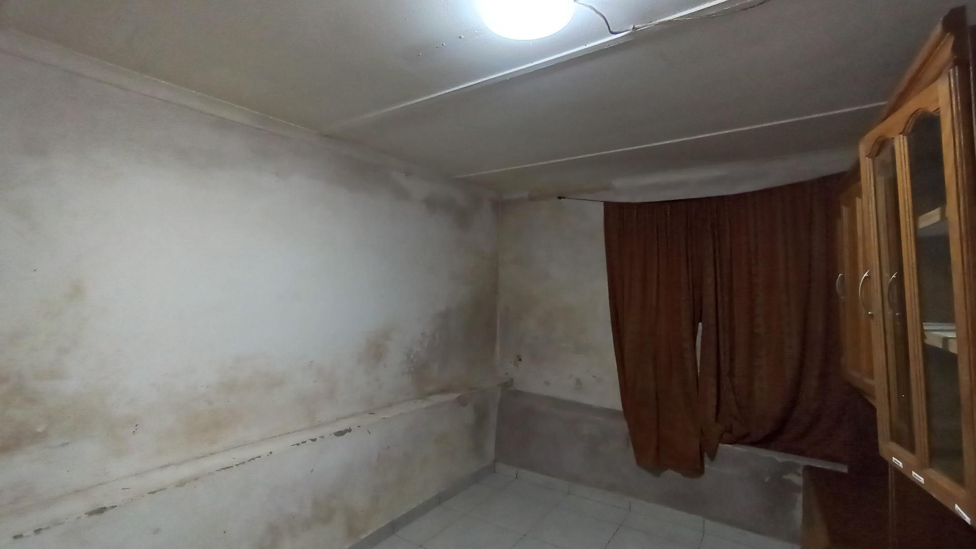 Bed Room 5+ - 64 square meters of property in Springfield - DBN