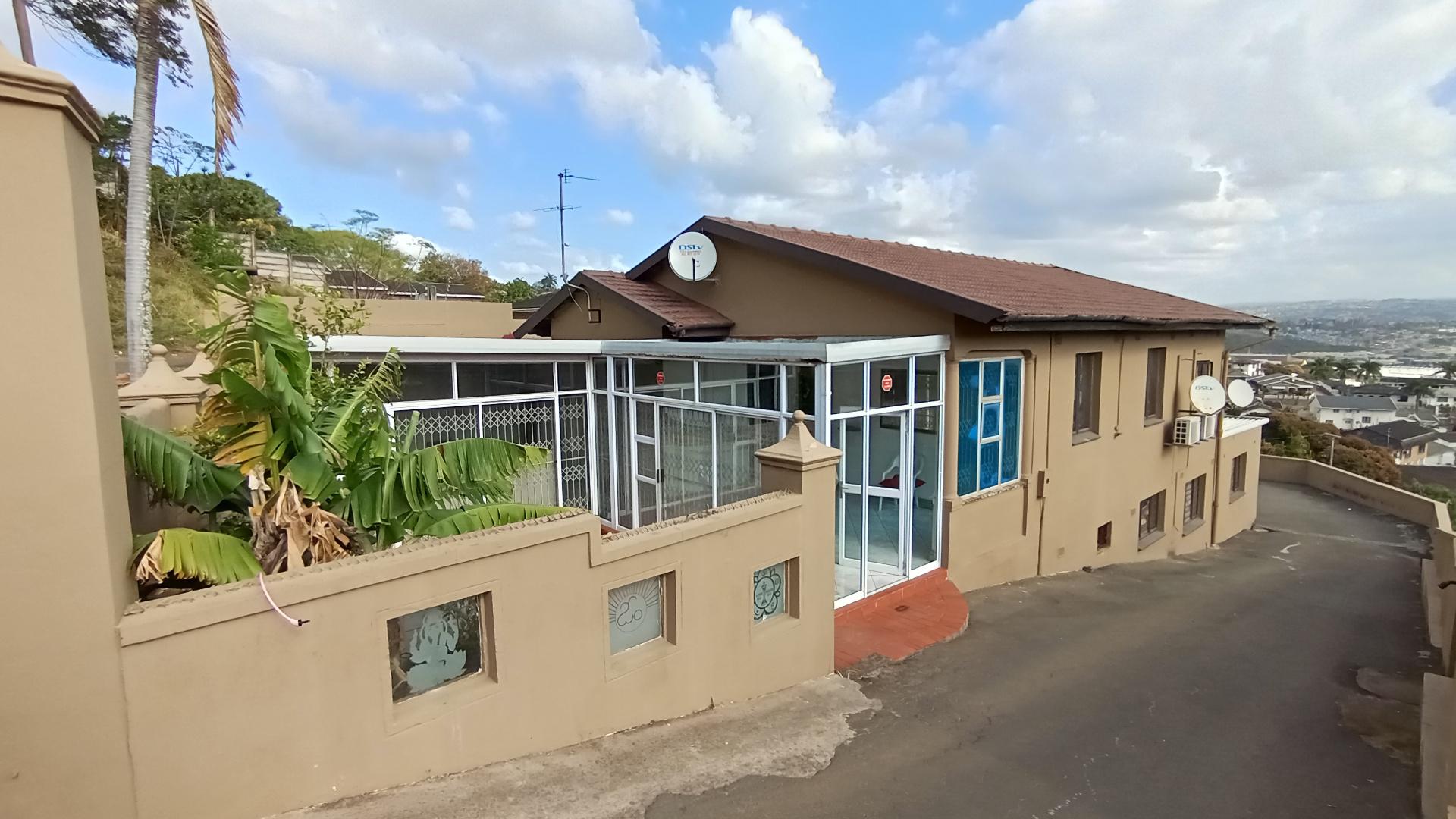 Front View of property in Springfield - DBN
