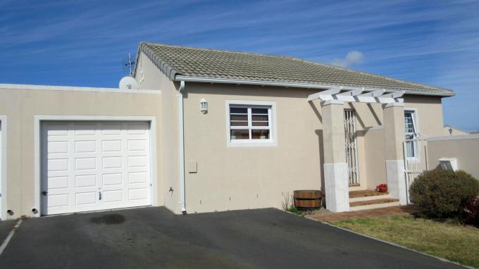 2 Bedroom House for Sale For Sale in Sunningdale - CPT - Private Sale - MR149400