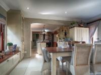 Dining Room - 22 square meters of property in Woodhill Golf Estate
